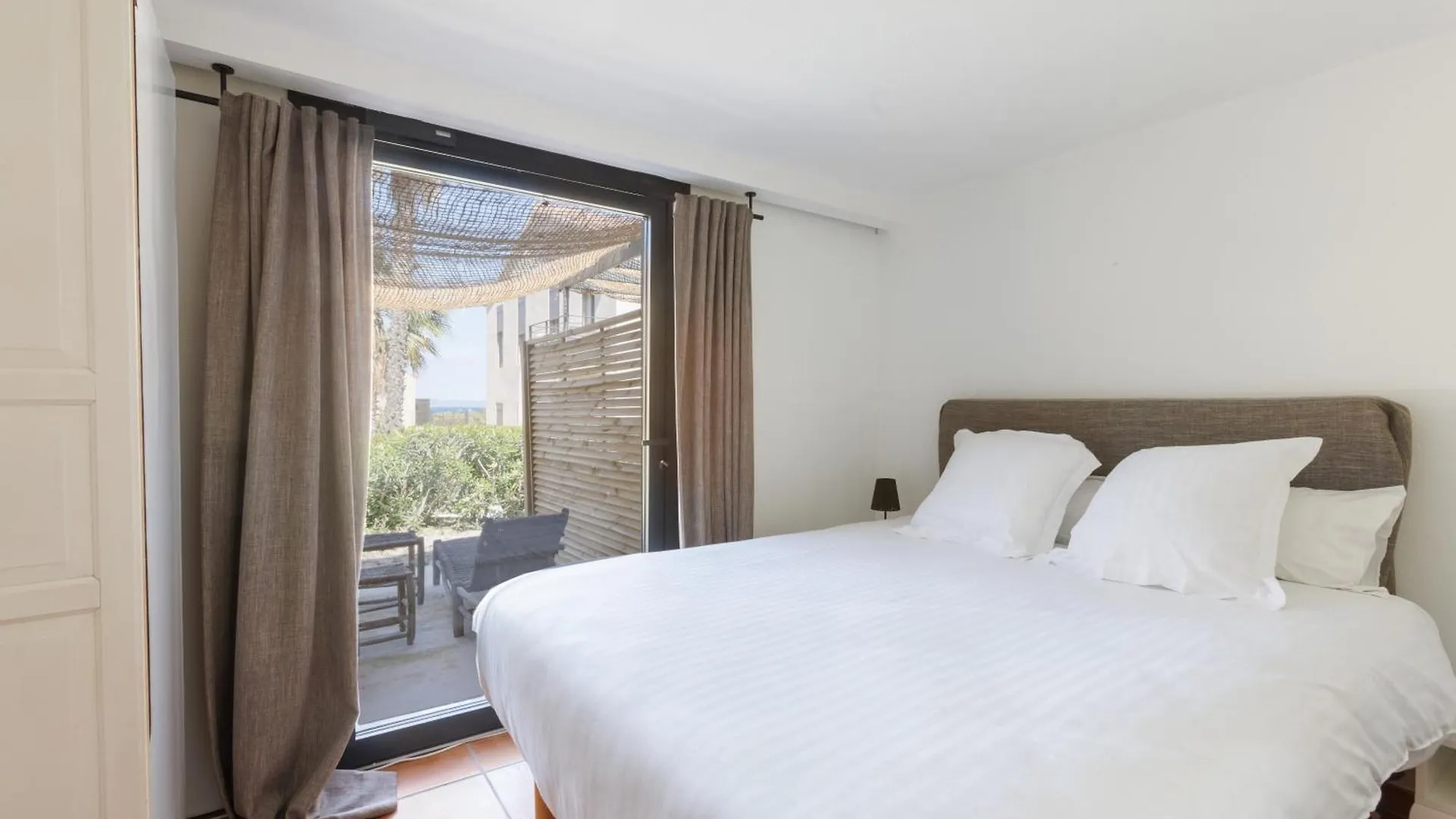 Le Domaine De La Mer - Appartements De Plage Dans Un Cadre Enchanteur Hyères