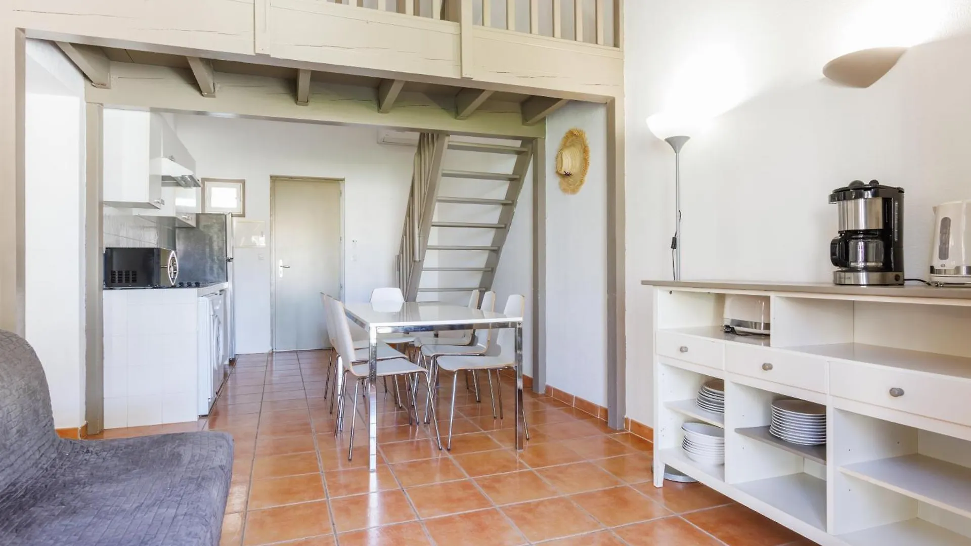 Le Domaine De La Mer - Appartements De Plage Dans Un Cadre Enchanteur Hyères 0*,  فرنسا