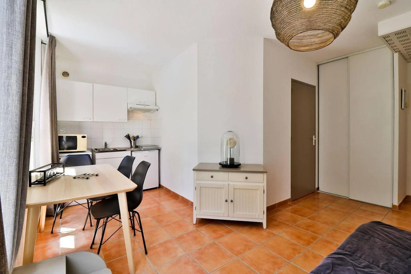 Le Domaine De La Mer - Appartements De Plage Dans Un Cadre Enchanteur Hyères 0*,  Fransa
